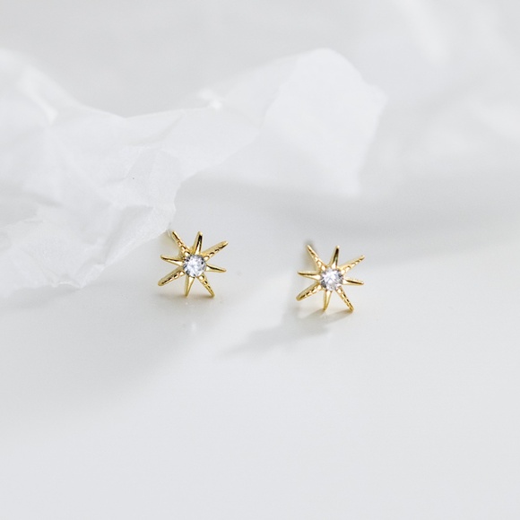 NWT Sterling Silver Star Sun Earring | Pretty Minimal Small Dainty Stone Classic - Picture 2 of 4
